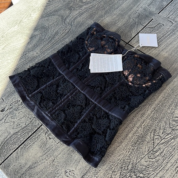 Laperla made in Italy size 34B luxury shape wear - Picture 15 of 16